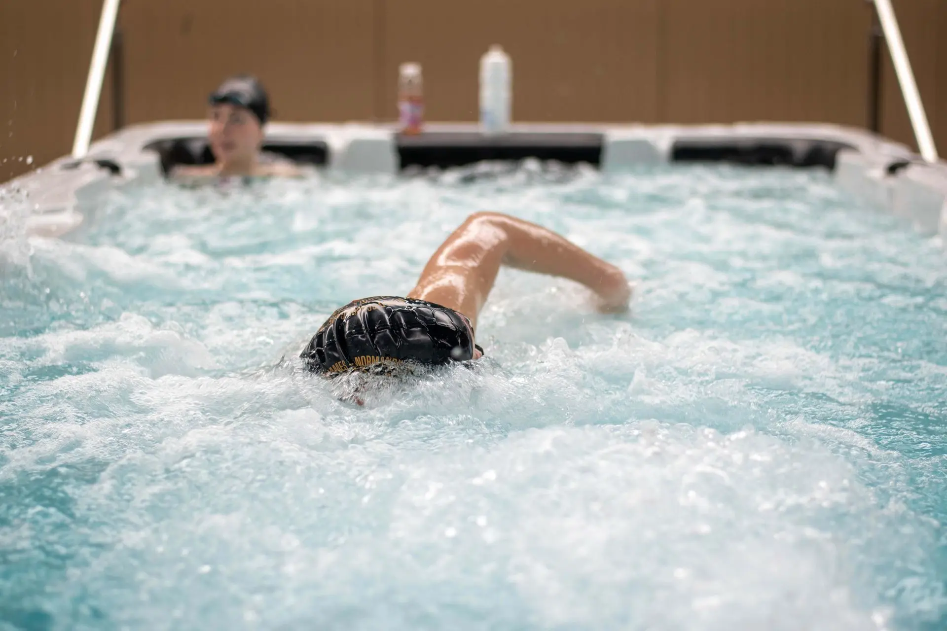 Spa extérieur de nage — gamme Neopool