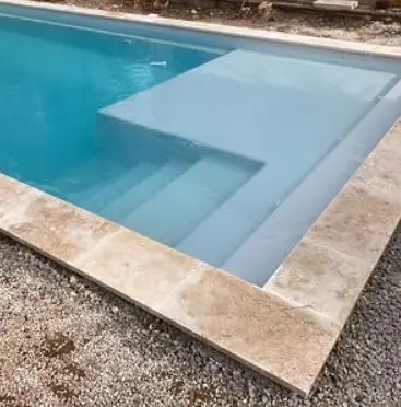 Piscine enterrée polyester Topaze espace aquatique familial – gamme Neomoon Neopool Belgique