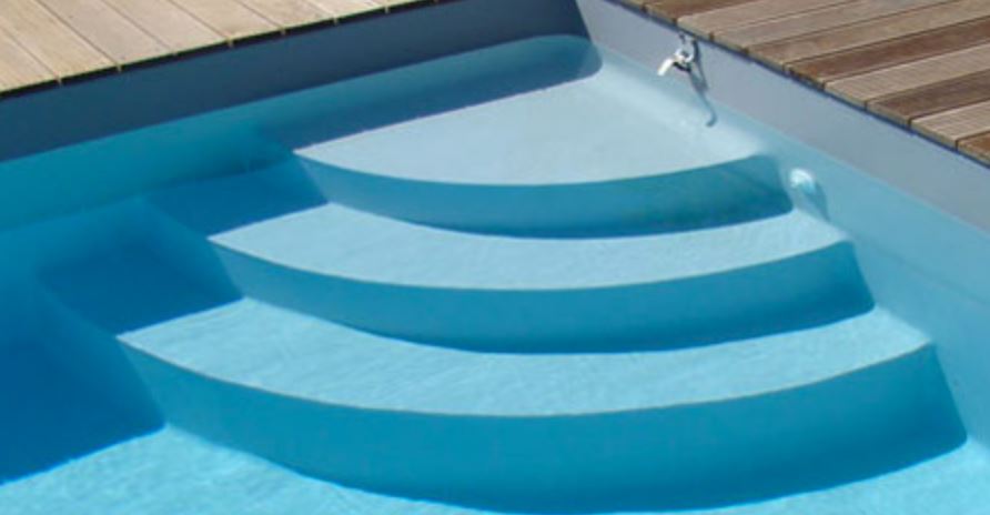 Escalier d'angle à recouvrir de liner